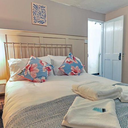 Bay Tree Cottage, Sleeps 7 Close To The Marina Burnham-on-Crouch Exteriér fotografie